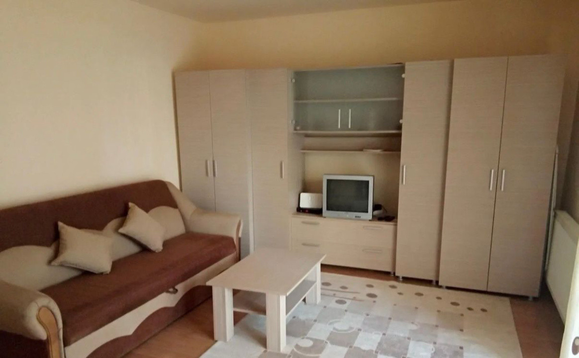 Apartament de vanzare , Decomandat 55mp 2 CAMERE , zona Florilor 
