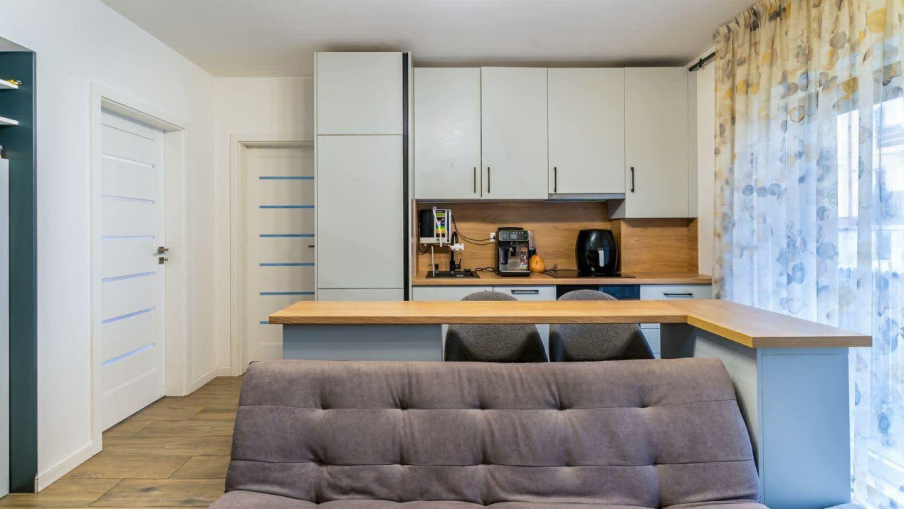 Apartament 3 camere cu gradina 52 MP Zona Regal / Baciu