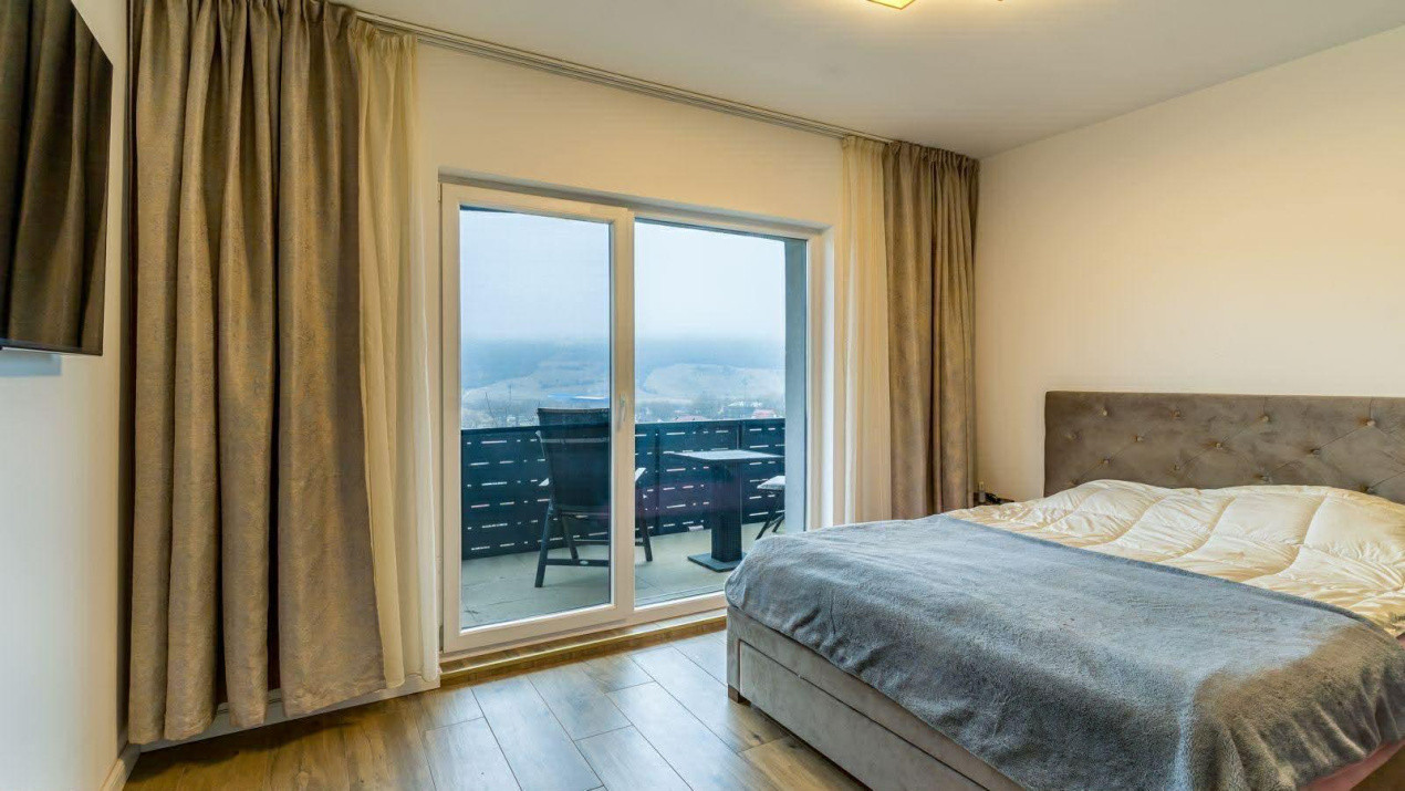 Apartament 3 camere cu gradina 52 MP Zona Regal / Baciu