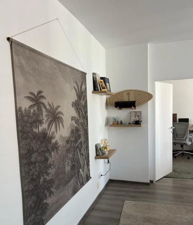 Apartament de vanzare, semidecomandat 55 mp ,2 camere + PARCARE Sub Cetate 