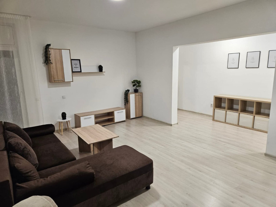 Apartament de vanzare , semidecomandat 57mp, zona Eroilor