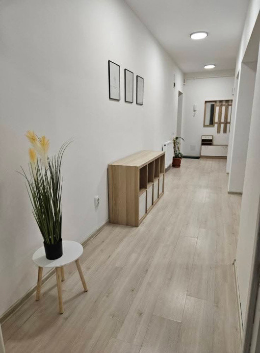 Apartament de vanzare , semidecomandat 57mp, zona Eroilor