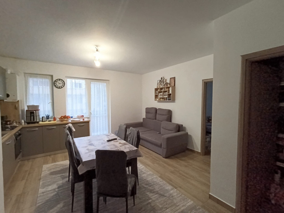 Apartament 3 camere , 65.65 mp ,Zona Terra Floresti