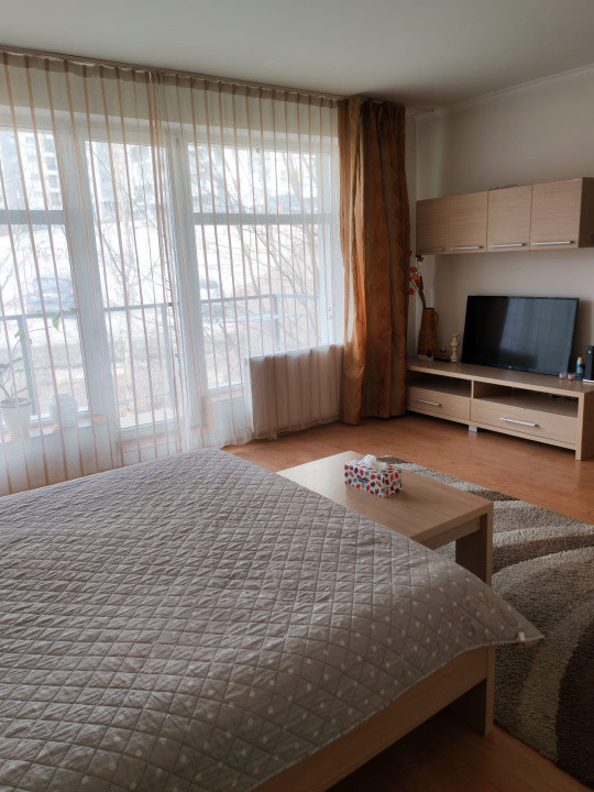 Apartament de vanzare semidecomandat ,1 camere 37 mp , zona BACIU