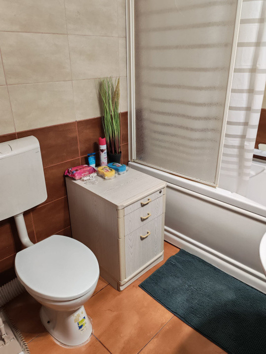 Apartament de vanzare semidecomandat ,1 camere 37 mp , zona BACIU