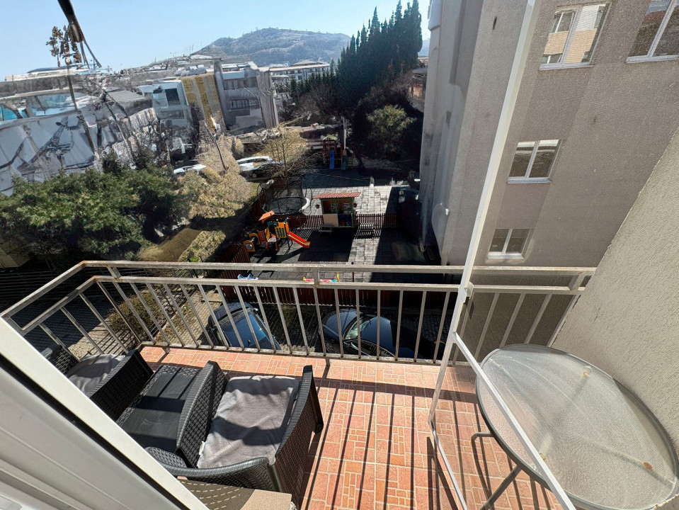 Apartament cu 3 camere și 2 balcoane ZONA TERRA