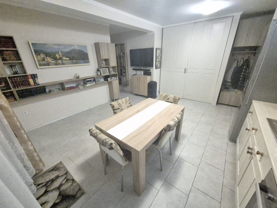 Apartament cu 2 camere + 2 balcoane