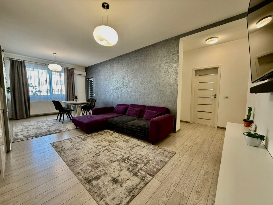 Apartament 3 camere + logie cu o suprafață de 70mp