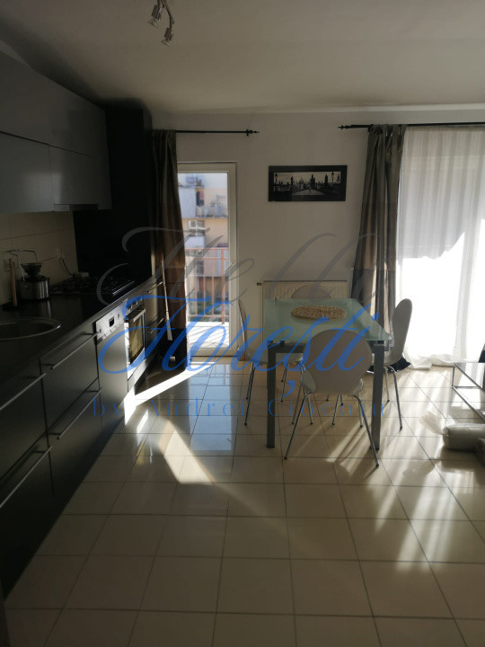 Apartament 2 camere, 3 balcoane + parcare, Eroilor - Ocupabil imediat!