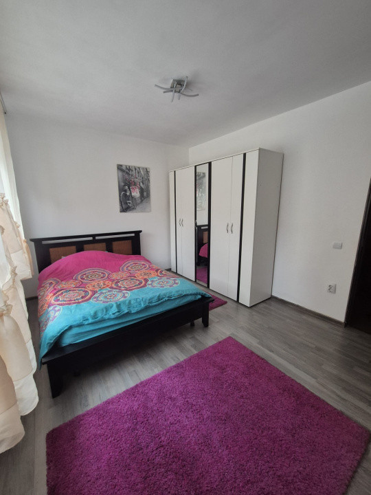 Inchiriere apartament 2 camere, 50 mp , Zona Florilor Floresti 