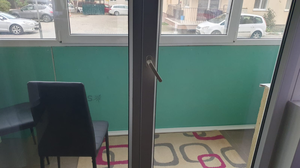 Inchiriere apartament 2 camere, 50 mp , Zona Florilor Floresti 