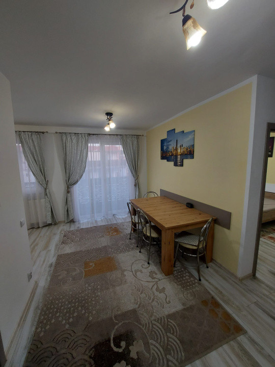 Inchiriere apartament 3 camere , 60 mp, zona Eroilor , Floresti