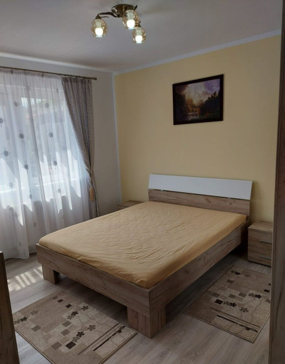 Inchiriere apartament 3 camere , 61 mp, zona Eroilor , Floresti