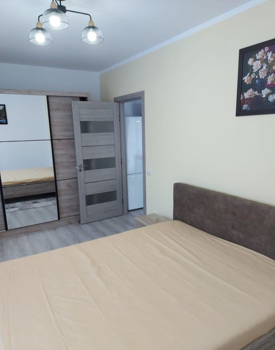 Inchiriere apartament 3 camere , 61 mp, zona Eroilor , Floresti