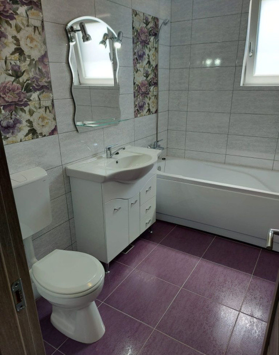 Inchiriere apartament 3 camere , 61 mp, zona Eroilor , Floresti