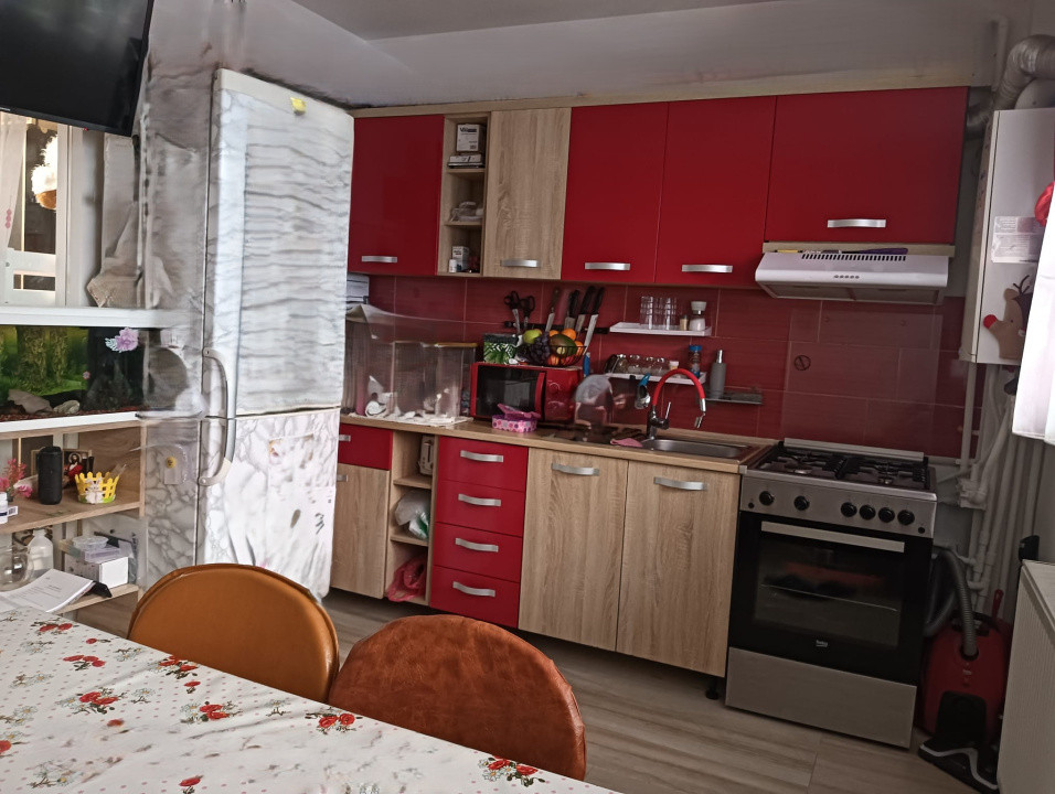 Apartament 2 camere, 44mp, zona Eroilor, Floresti