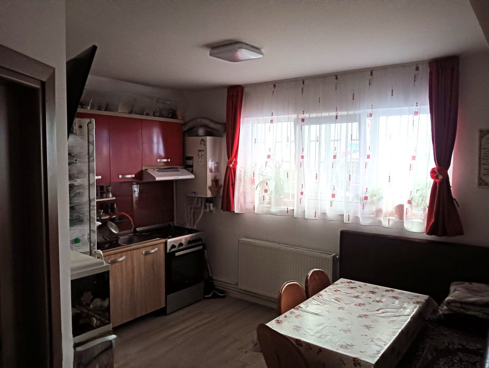 Apartament 2 camere, 44mp, zona Eroilor, Floresti