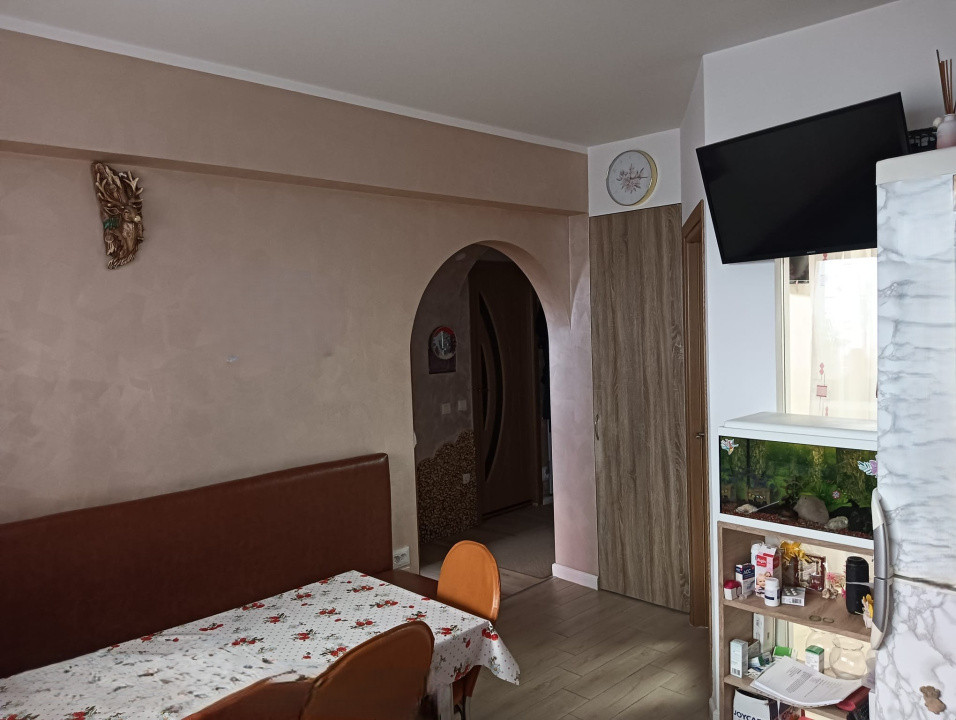Apartament 2 camere, 44mp, zona Eroilor, Floresti
