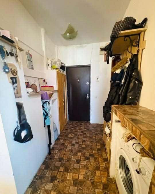 Apartament cu 2 camere, 40 mp , zona Florilor, Floresti