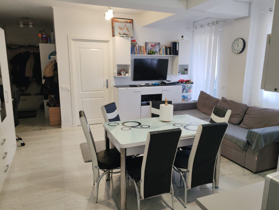 Apartament 3 camere, 57 mp ,zona Teilor