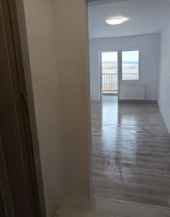 Apartament cu o camera, 38 mp, zona Terra , Floresti