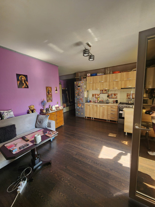 Apartament 2 Camere si Parcare inclusa in pret, Zona Stejarului, Floresti