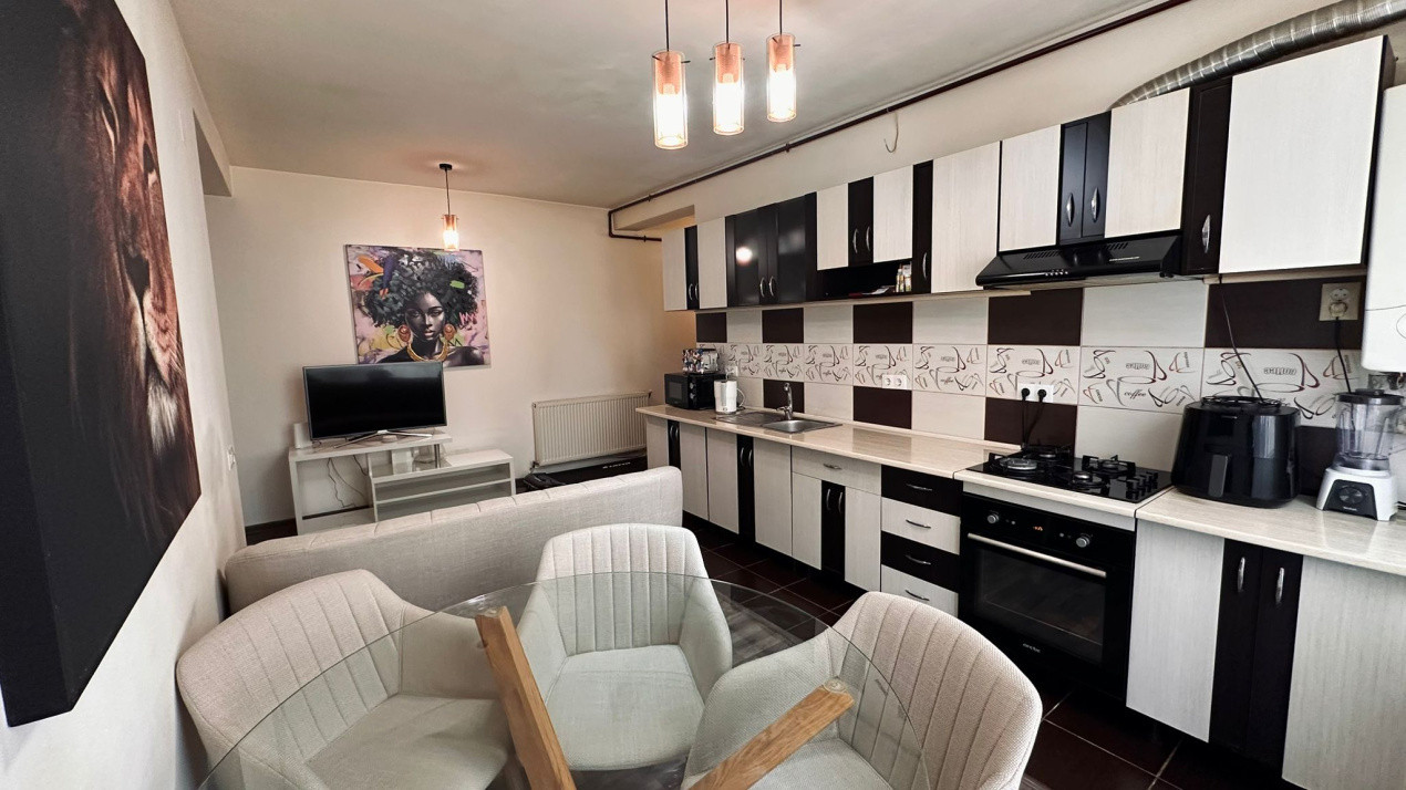 Apartament 3 CAMERE SU 58MP, ZONA EROILOR