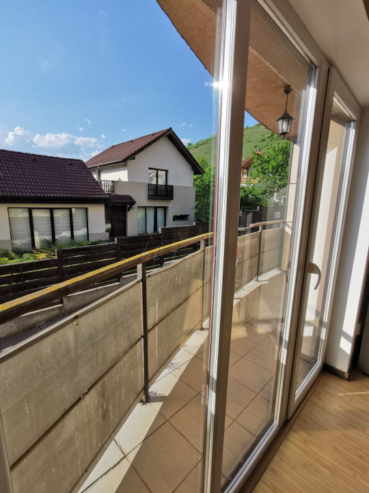 Apartament 2 camere 56mp cu garaj , zona Stejarului