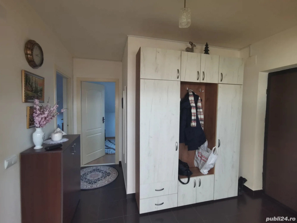 Apartament semidecomandat  ,2 camere 47 mp , zona Florilor