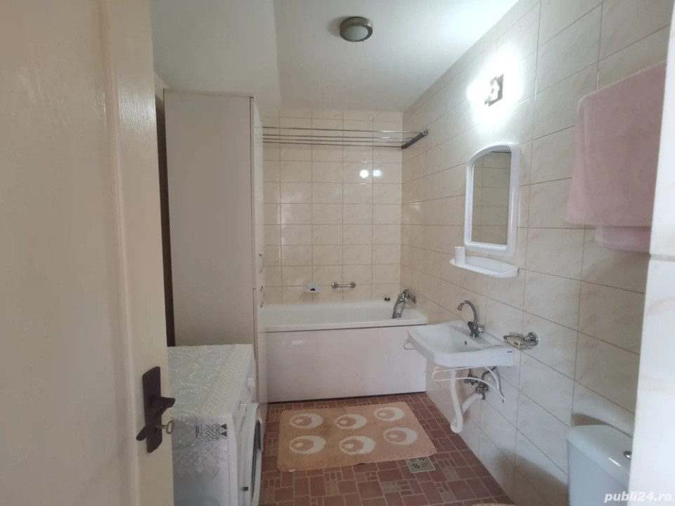 Apartament semidecomandat  ,2 camere 47 mp , zona Florilor
