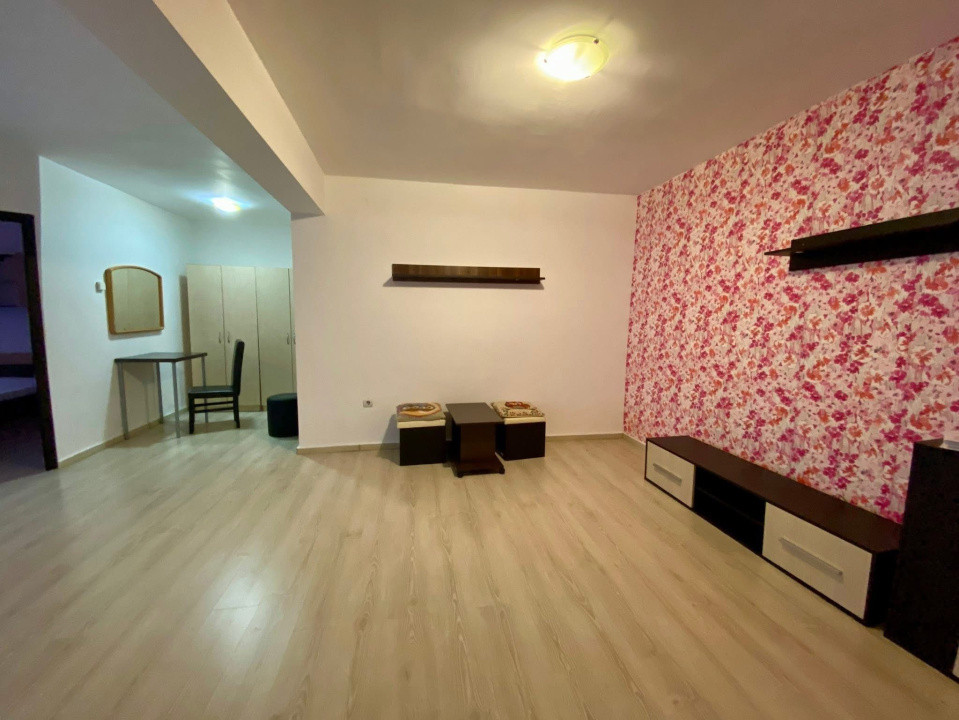 Apartament 2 camere 58mp, zona Florilor 