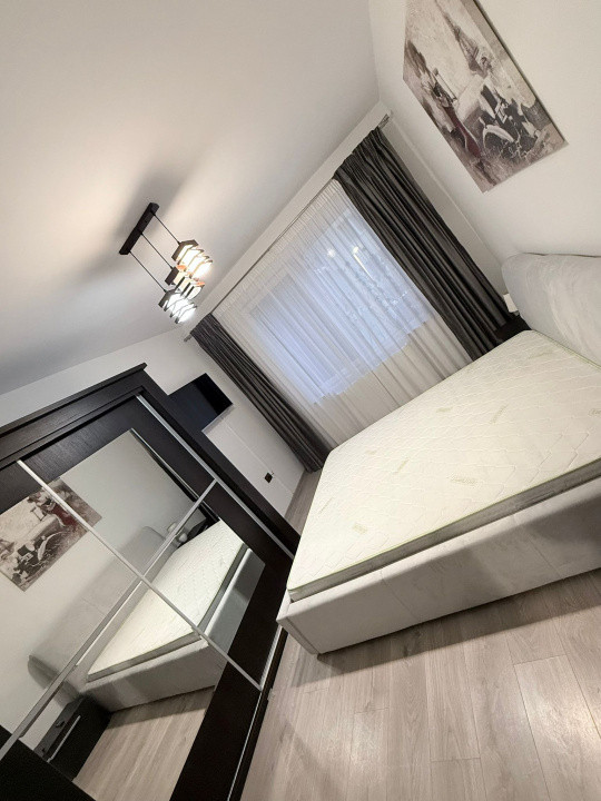 Apartament de vanzare Decomandat ,2 camere 48 mp , zona Terra