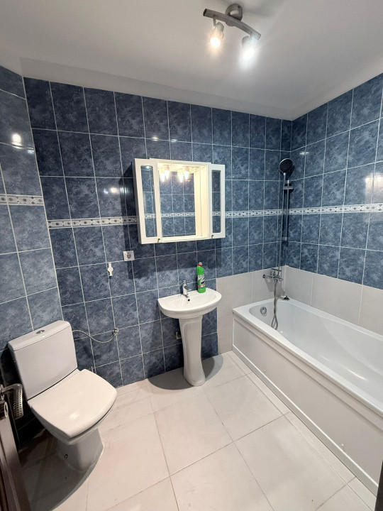 Apartament de vanzare Decomandat ,2 camere 48 mp , zona Terra