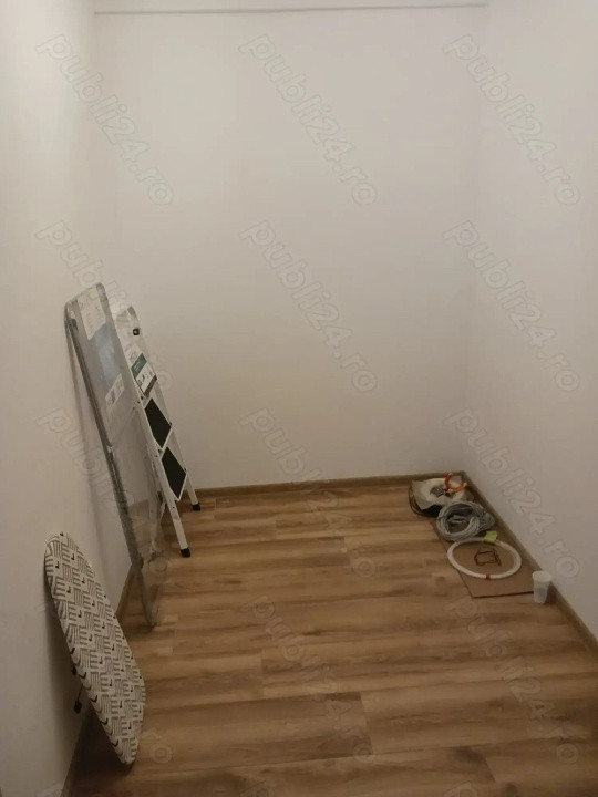 Vand apartament 2 camere56mp+balcon 3 mp zona Terra
