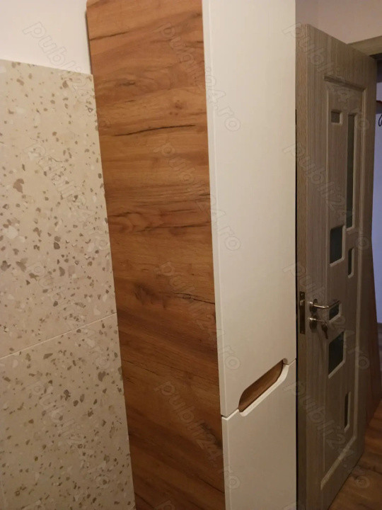 Vand apartament 2 camere56mp+balcon 3 mp zona Terra