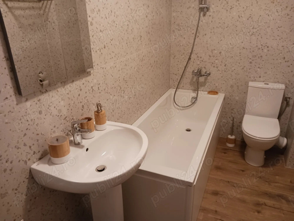 Vand apartament 2 camere56mp+balcon 3 mp zona Terra