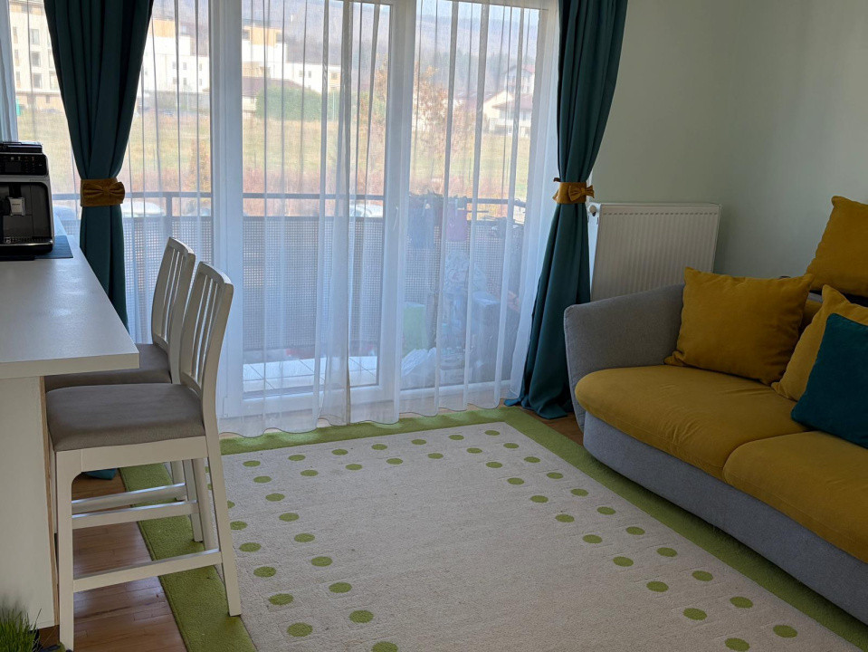 Vand apartament 2 camere 43mp +2 balcoane 6mp,zona Tineretului