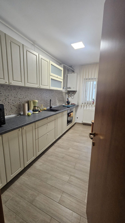 Apartament de vanzare 1 camera 42mp+balcon 5 mp zona Muzeul Apei