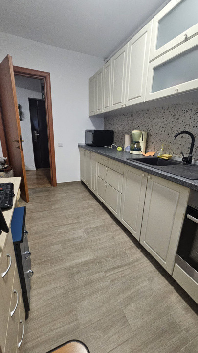 Apartament de vanzare 1 camera 42mp+balcon 5 mp zona Muzeul Apei