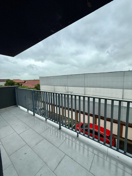 Apartament de vanzare 2 camere 48mp+balcon 8 mp zona Eroilor