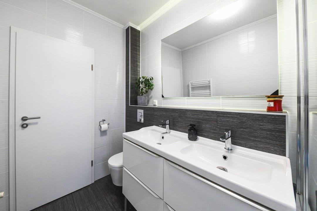 Apartament 2 CAMERE, SU 46MP, ZONA TEILOR