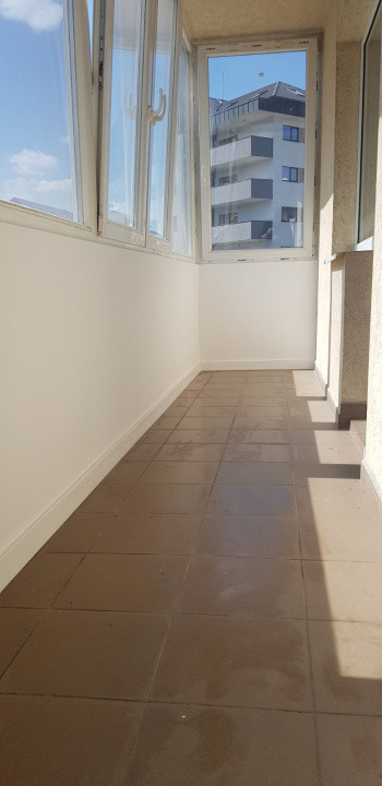 Apartament cu 3 CAMERE, 59MP, ZONA EROILOR