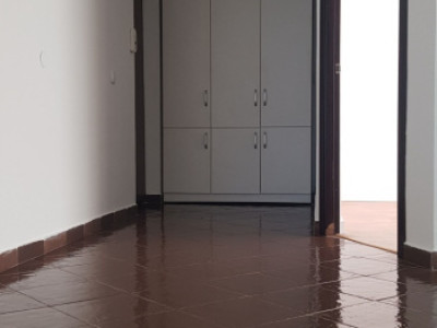Apartament cu 3 CAMERE, 59MP, ZONA EROILOR