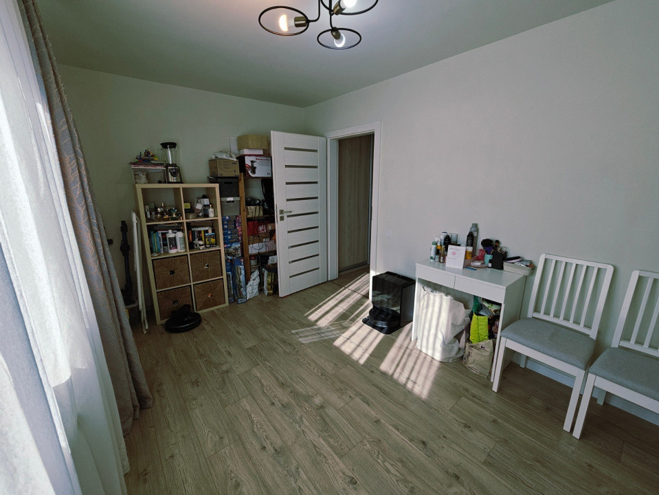 Apartament 4 CAMERE, SU 77MP, MĂNĂȘTUR