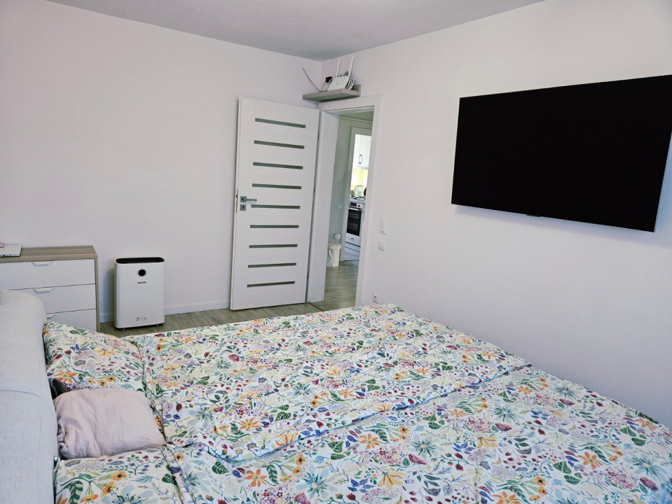 Apartament 4 CAMERE, SU 77MP, MĂNĂȘTUR