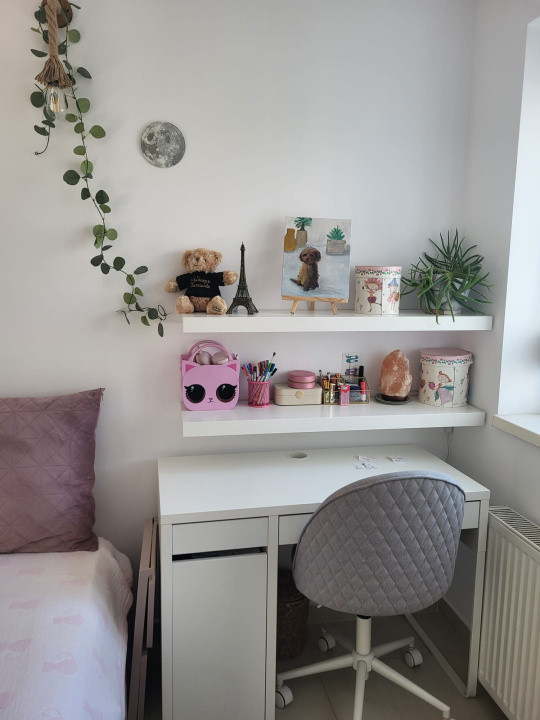 Apartament de vanzare semidecomandat ,3 camere 60mp , zona Florilor Floresti