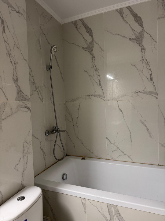 Apartament de vanzare semidecomandat ,2 camere 52,04 mp , zona Calea Baciului 