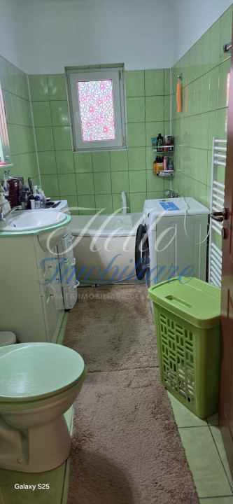 Apartament de vanzare DECOMANDAT ,2 camere 51,5 mp , zona Lidl