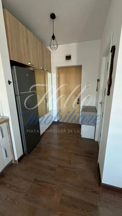 Apartament de vanzare semidecomandat ,2 camere 50 mp , zona Stadionului 