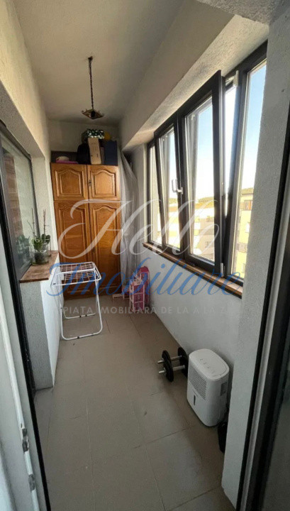 Apartament de vanzare semidecomandat ,2 camere 50 mp , zona Stadionului 